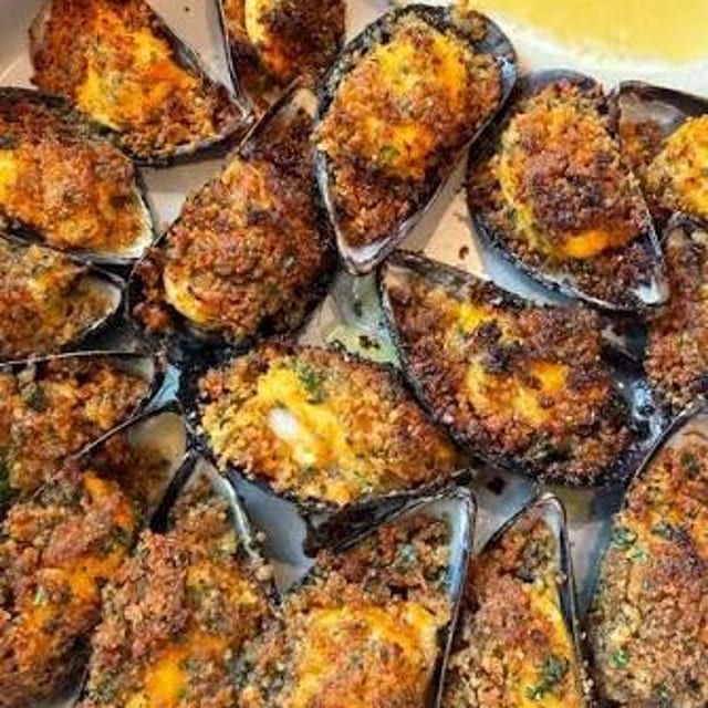 Mussels Gratinati.