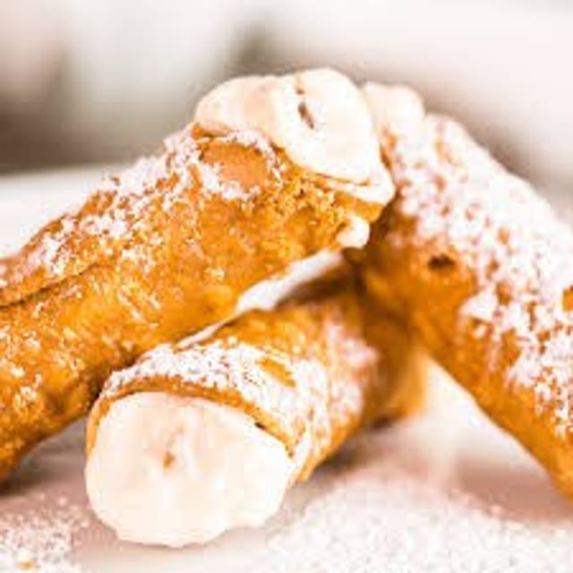 Cannoli.