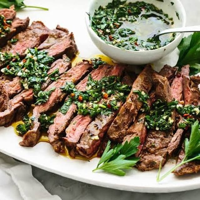 Grass‑Fed Angus Skirt Steak.