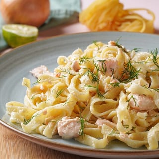 Fettuccine al Salmone